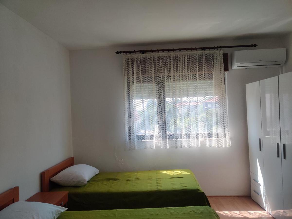 Apartmani Tina Nin Exterior foto